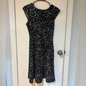 NWOT Elle dress size XS-black and white cheetah like pattern